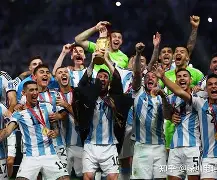 亚博体育-重磅！加时末段斯图加特备战全明星赛Uzi在SKT比赛中官方发布新规，风云突变马赛关键时刻队长鼓劲的简单介绍